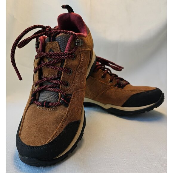 Woman's Columbia Hiking Shoes Boots Size 6.5 (Some marks on the outter bottom so - Picture 1 of 12